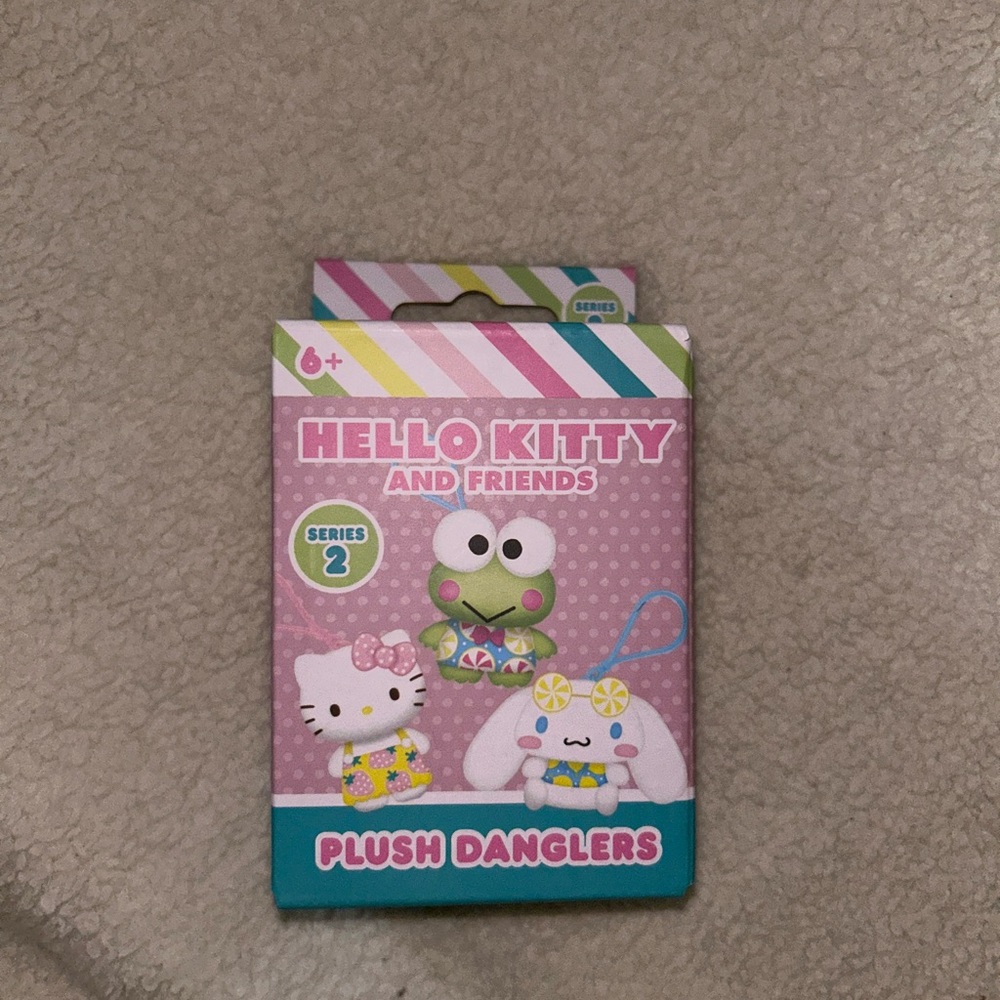 Hello Kitty and Friends Plush Dangler Blind Box - Picture 2 of 3